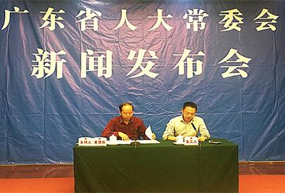 杜挺副廳長參加2016年全省農(nóng)村生活垃圾收運(yùn)處理工作第三方評(píng)估結(jié)果新聞發(fā)布會(huì)并發(fā)言
